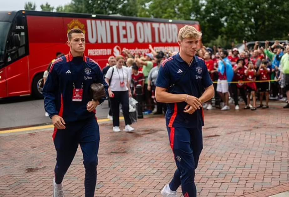 佩杜拉：霍伊伦一直想加盟那不勒斯，将于明日接受体检